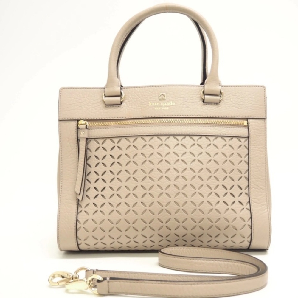 KATE SPADE NEW YORK PERRI LANE MEDIUM SATCHEL IN TAUPE COLOR IN PEBBLE LEATHER